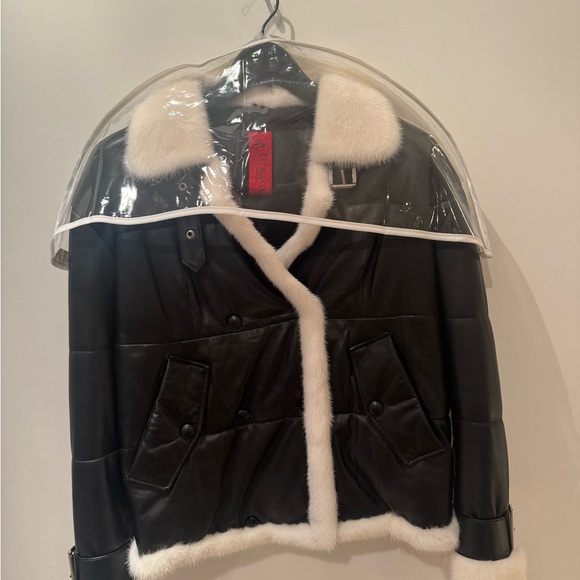 Denimaxx Couture Jackets & Blazers - Denimaxx Couture elegant Black Bomber Jacket with white Mink fur trim). Size 44.